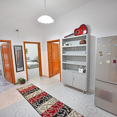 12 B&B Shkodër Esterno foto